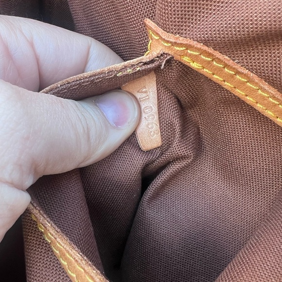 LV ALMA bag - Picture 13 of 16